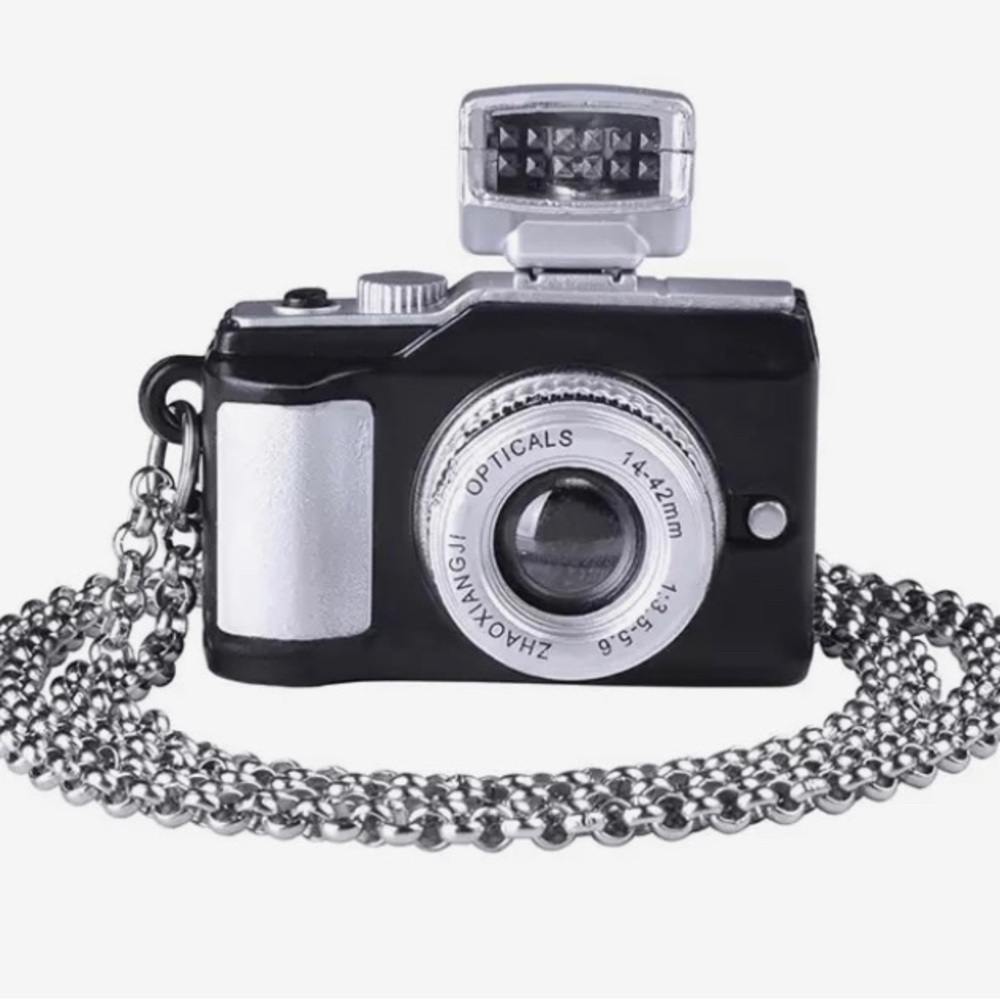 Camera with flash Necklace